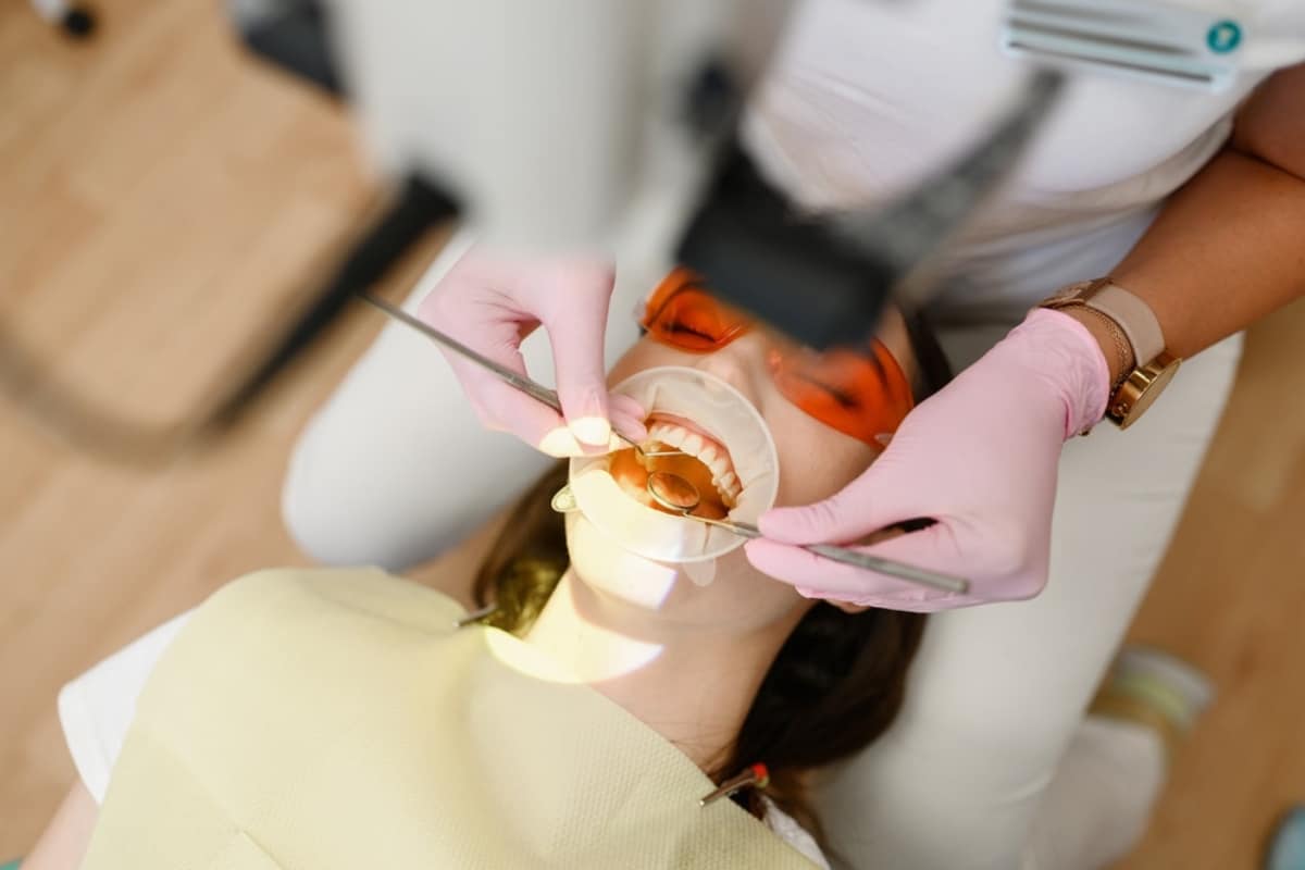 A patient of fayattville visited dentist for checkup
